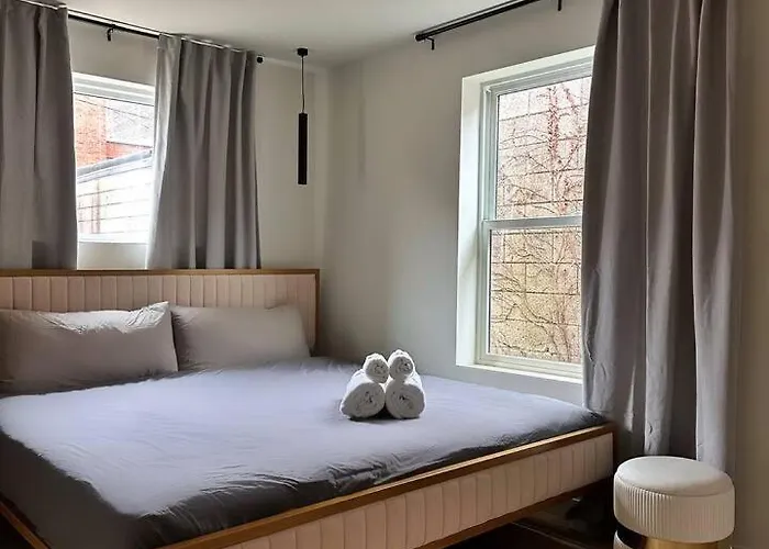 Apartment King Bed •private Patio&parking•sophisticated