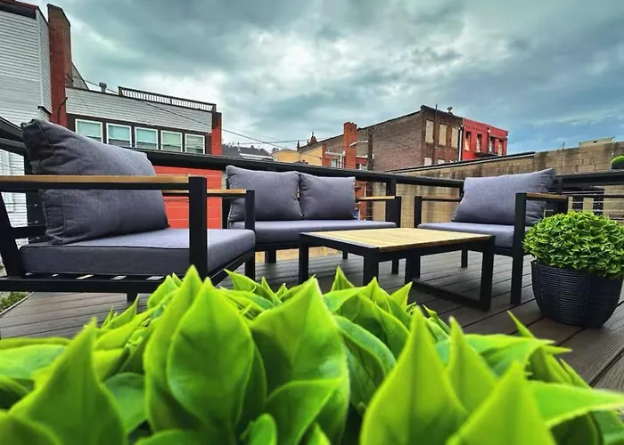 King Bed •private Patio&parking•sophisticated Pittsburgh